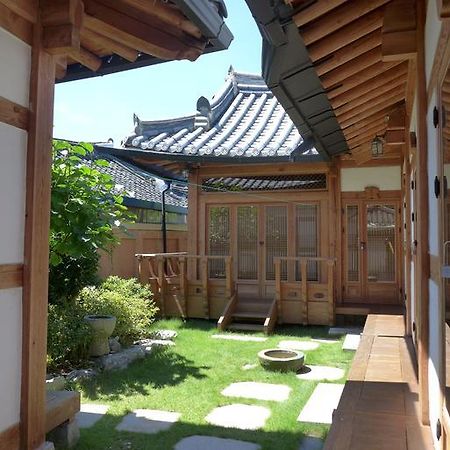 Sarangroo Hotell Jeonju Exteriör bild