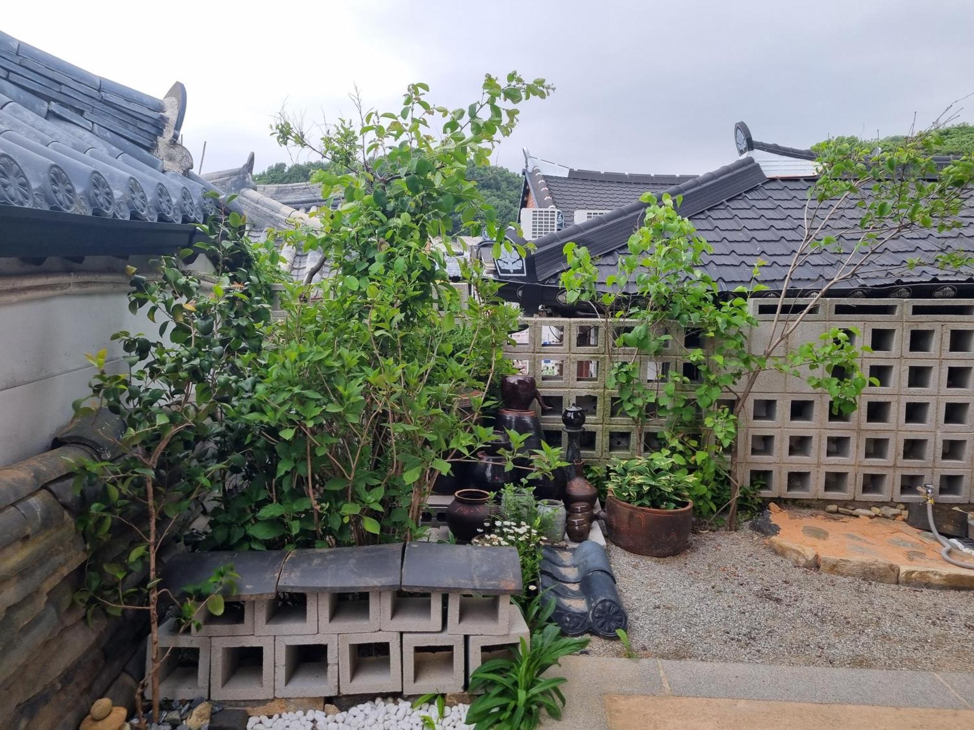 Sarangroo Hotell Jeonju Exteriör bild