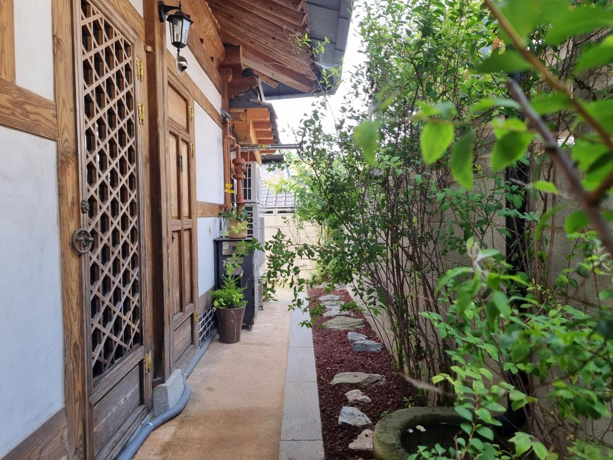 Sarangroo Hotell Jeonju Exteriör bild