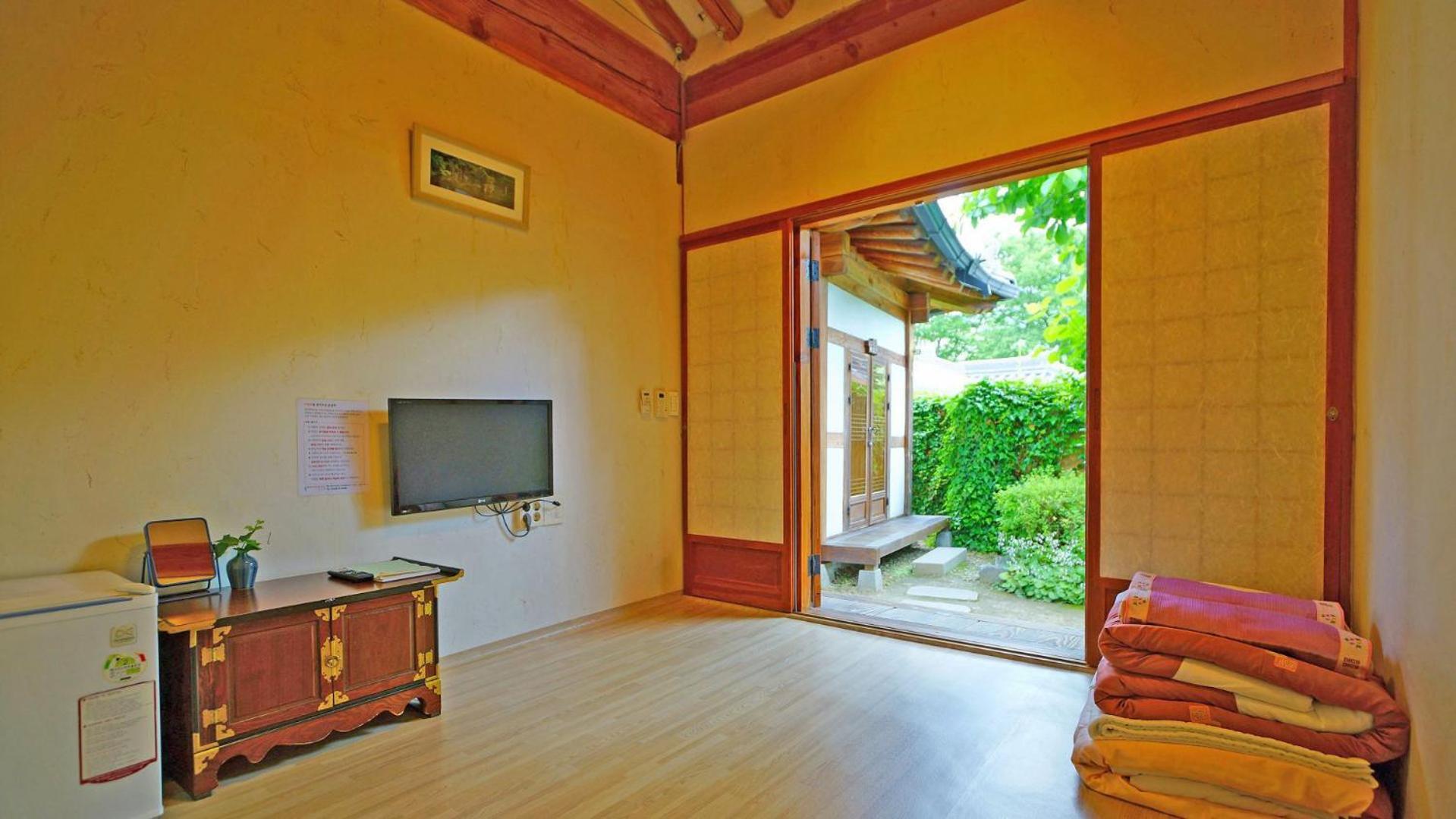Sarangroo Hotell Jeonju Exteriör bild