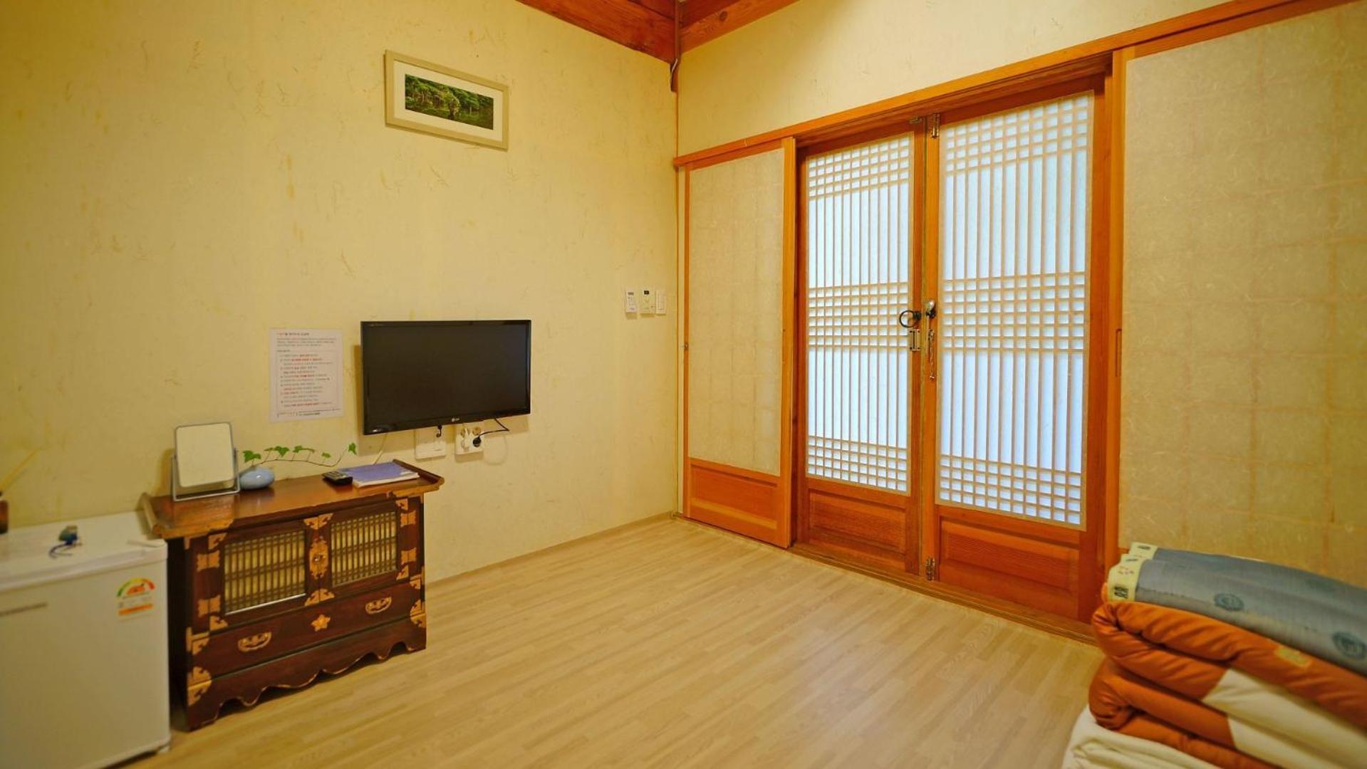 Sarangroo Hotell Jeonju Exteriör bild