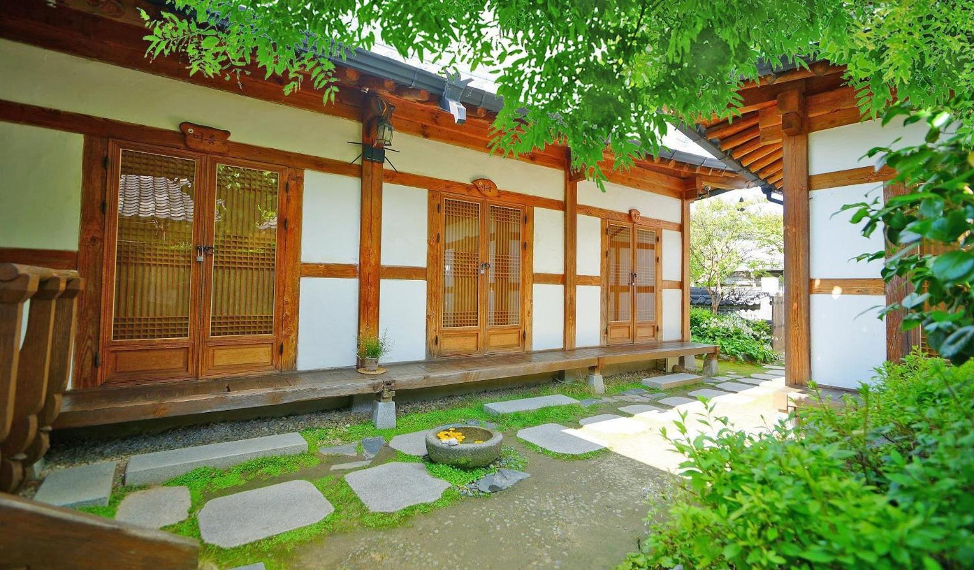 Sarangroo Hotell Jeonju Exteriör bild