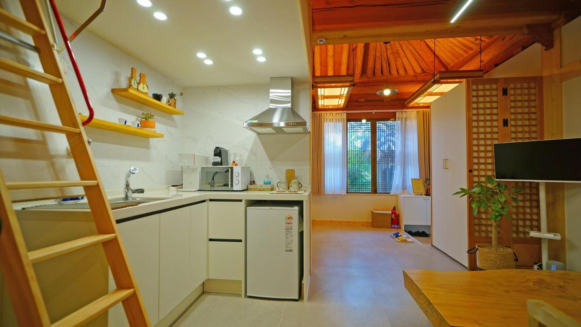 Sarangroo Hotell Jeonju Exteriör bild