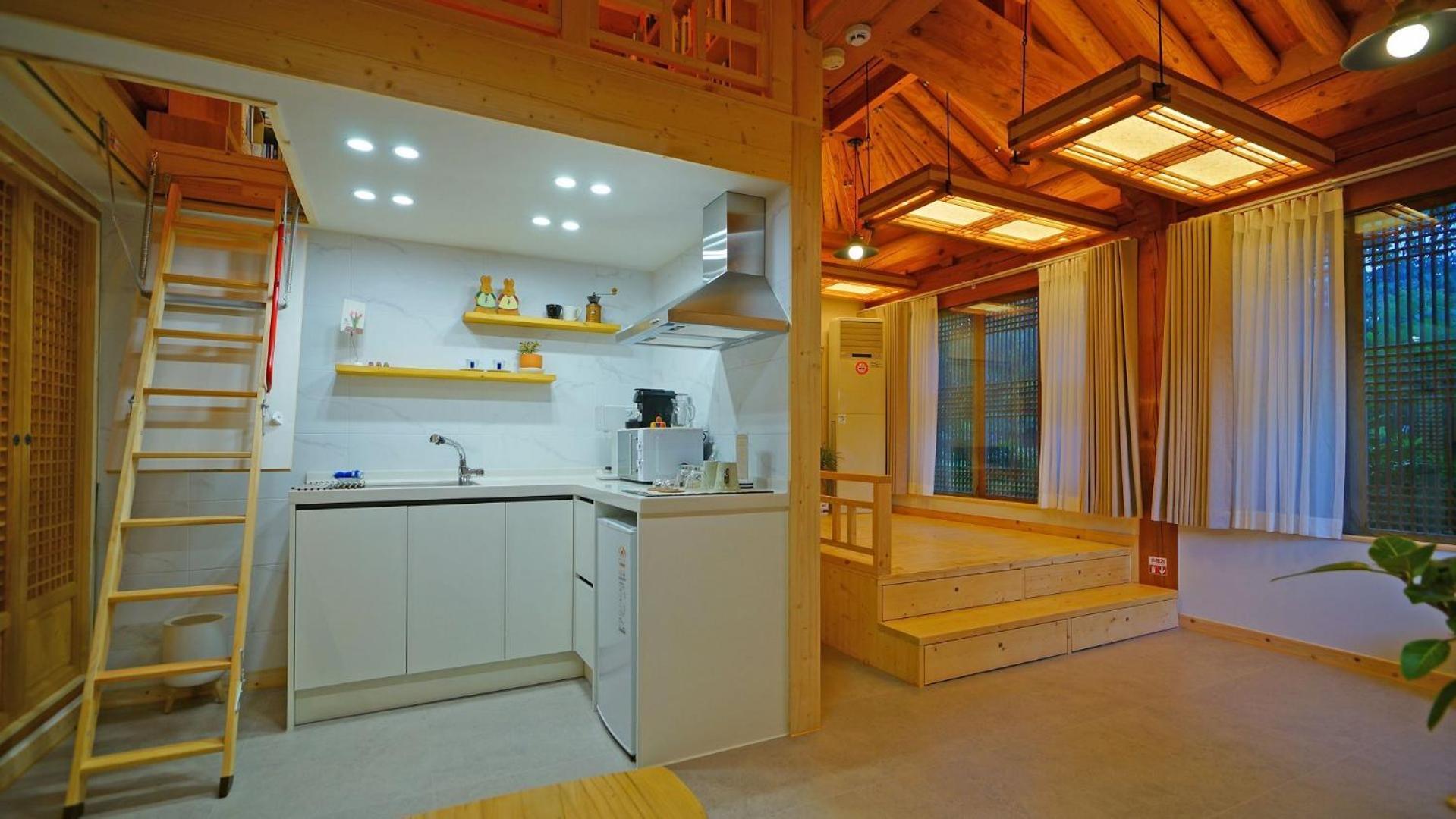 Sarangroo Hotell Jeonju Exteriör bild